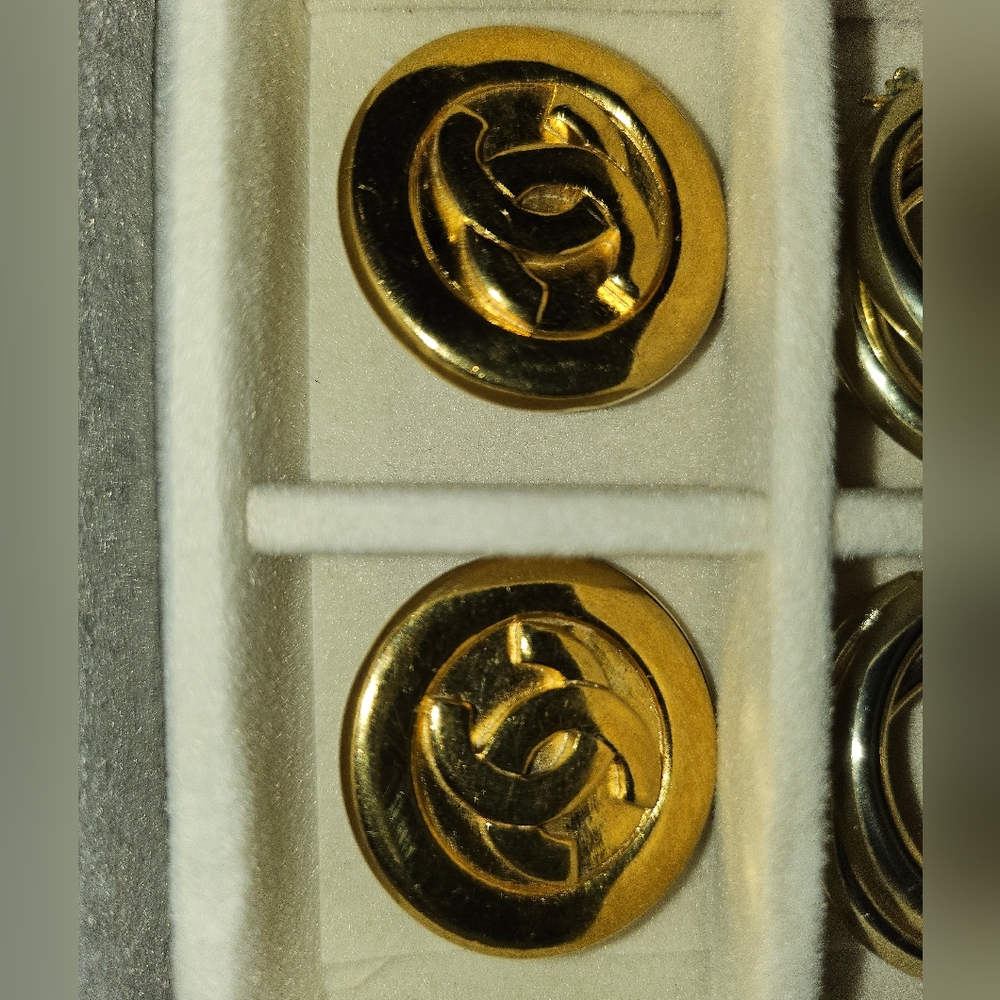 Chanel Vintage Statement Round Flat Earrings - image 2